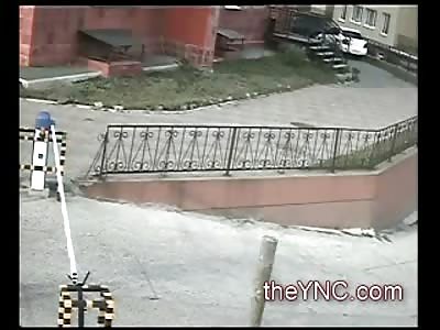 Worlds Dumbest Couple taken out by the Same Media Divider in the Street