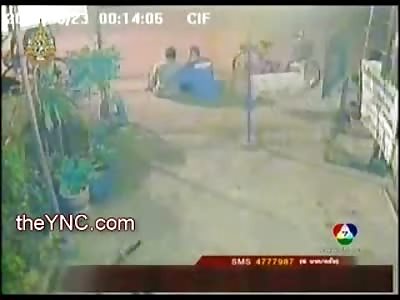 2 Men having a Deep Conversation outside an Internet Cafe get a BIG Surprise