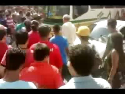 Man gets Beaten Silly in Front of Everyone at owntwn Bus Stop