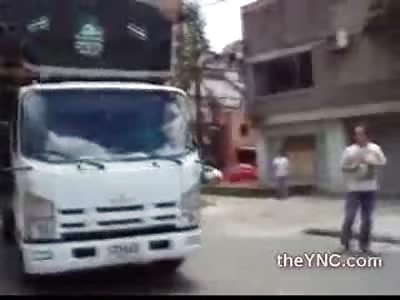 Road Rage Fight with Sticks in the Middle of the Street