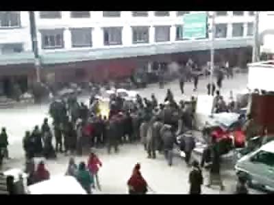 NEW Video of Man Burning Alive in front of Crowd and Police...