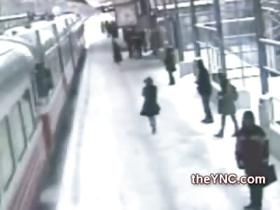 MURDER: Man Pushes Rival Right into Trains Path