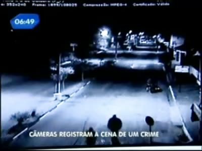 Man Stabbed in the Neck dies Moments later after Street Fight (Watch First Stab to the Neck)