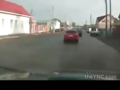 LMFAO: Little Girl Crosses Traffic and Regulates on the Road like a Boss