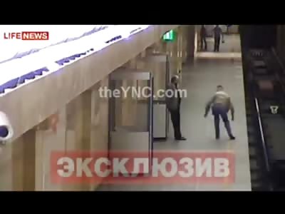 Man Pushes Female into Subway Tracks and Gets Attacked by Her Friend