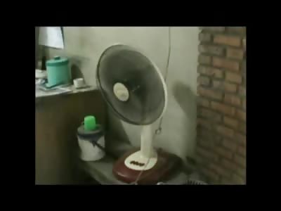 Security Guard Executed over his Chair (Police Video)