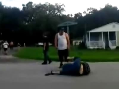 Trashy Girls with Floppy Boobs fight at the Trailor Park 