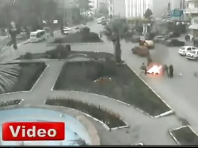 Deranged Lunatic in Turkey Sets himself on Fire in Broad Daylight