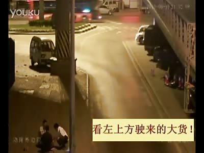 Motorcyclist riding WAY too close to a Truck has his Head Crushed in Front of People waiting for a Bus...Not One Fuck was Given