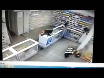 Off Duty Police Officer is Shot While Reacting to a Robbery