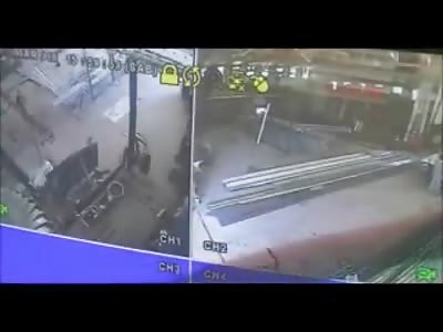 Shocking Footage Shows man Stab to Death Coworker in Brutal Savage Manor 