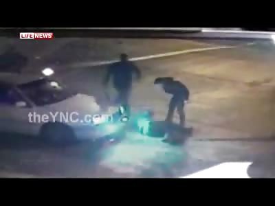 Two Men Savagely Beat Taxi Driver with Baseball Bats