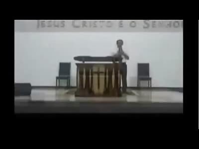 His Last Prayer.. Preacher is Struck Dead with Massive Heart Attack Right During Sermon