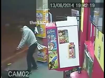 Off Duty Cop is Shot to Death by his Own Weapon after Thug Stole it from Him