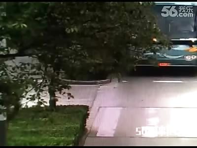 TEAMWORK: Crowd Converges on a Man Crushed under a Car to Help Save Him