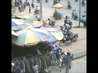 Woman trying to Fight off Robbery is Shot in the Face Point Blank Killing her Instantly 