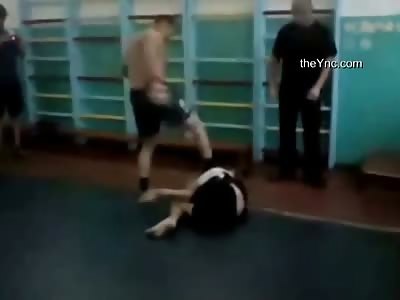 Quite Possibly The Most Brutal Fight/Training Vid There Is. Guy Goes For The Maim! (corn edit)