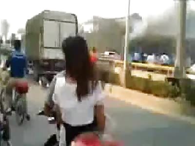 27 Died in Fiery Bus Crash (China)