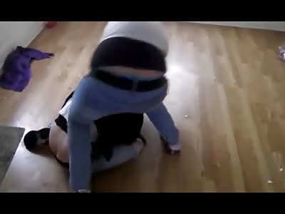 Girl Pisses On Herself During A Fight!