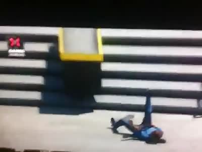 OUCH: Female Skateboarder Breaks Arm at X GAMES Finals