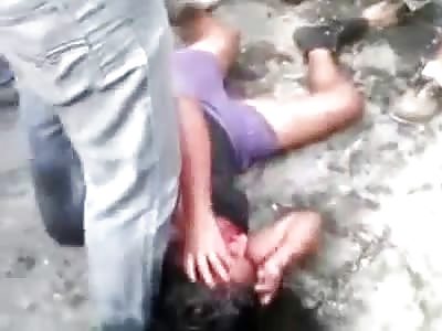 A Teen Girl Suspect was Brutally Beaten & Burn To Death While Still Alive in Guatemala