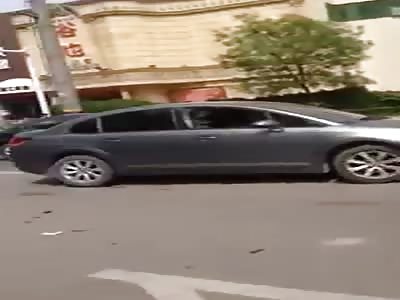 CHINESE WOMAN HAVE LEGS CRUSHED