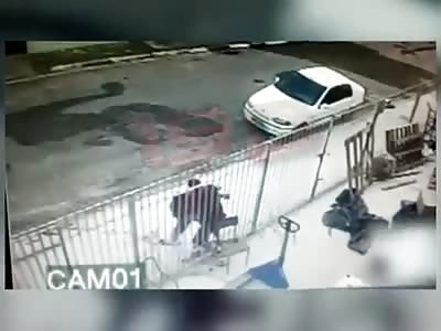 MAN IS STABBED DO DEATH