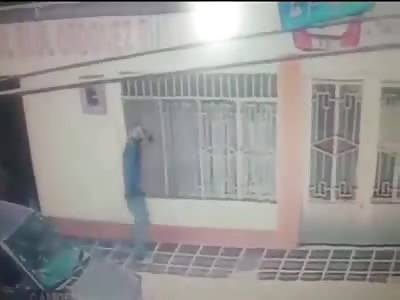 GUNMAN IN CRASH HELMET SHOOT DEAD JOURNALIST