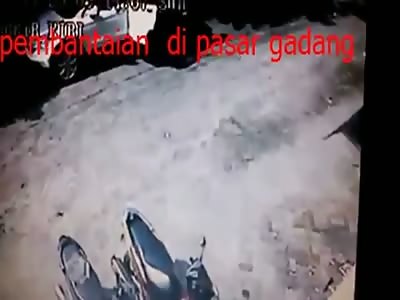 MAN BEING ATTACKED WITH SHARPED KNIFES