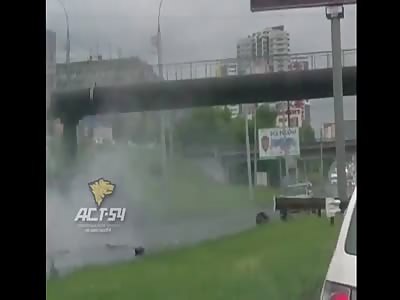 (Brutal) Porsche goes airborne on the highway