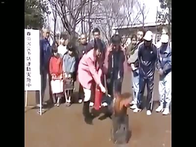 Woman fails extinguisher training 