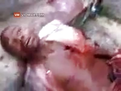 Man agonizes over gunshot wound to the chest-GRAPHIC